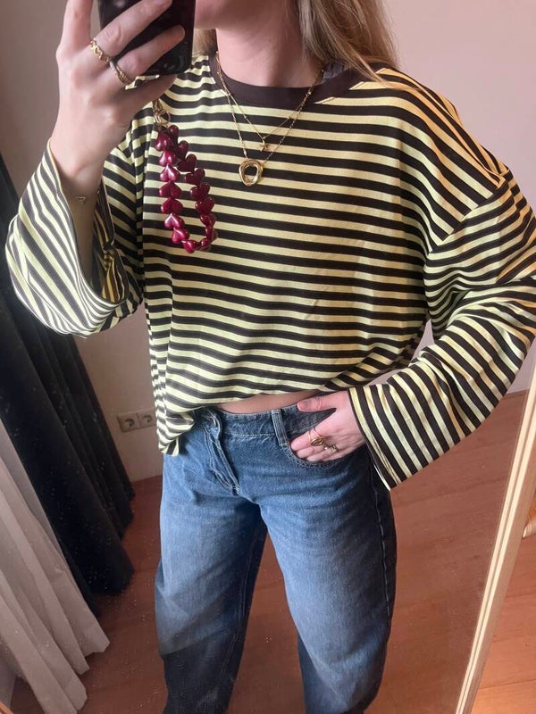 The yellow&brown longsleeve