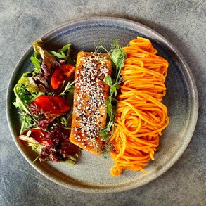 honey-glazed-salmon-scr-standard.jpg