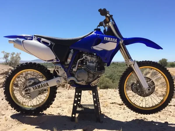 Yamaha YZ400f