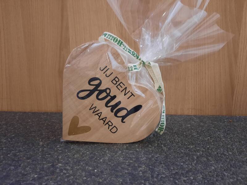 Houten hart 'Jij bent goud waard'