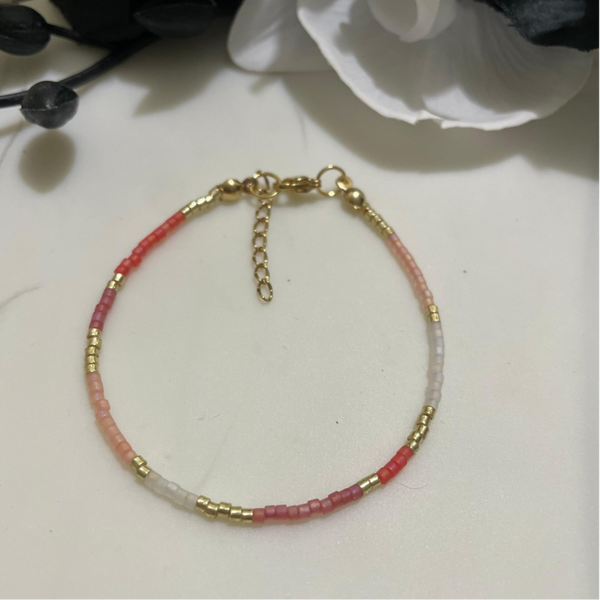 Mix Pink Bead Bracelet l Golden