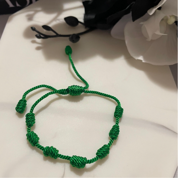 Health Green 7 Knots Thread Bracelet