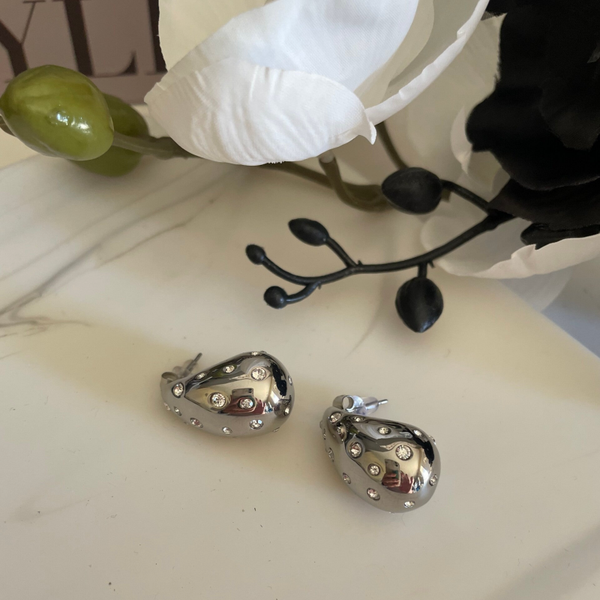 Eve Gota Post Earrings l Silver & Zirconia