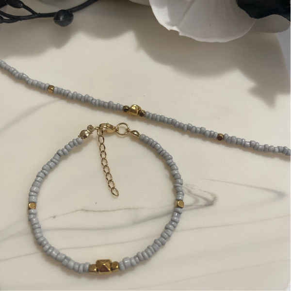 Wild Gray Stone Bracelet l Golden