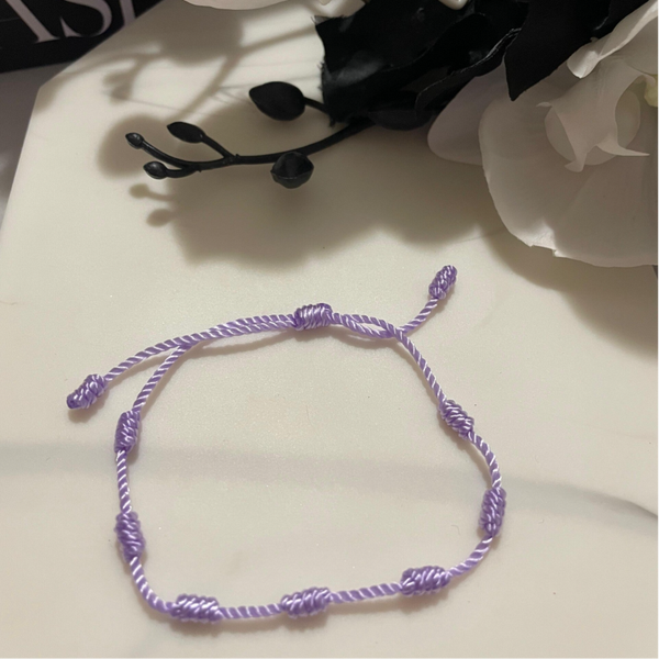 Transformation Lilac 7 Knots Thread Bracelet