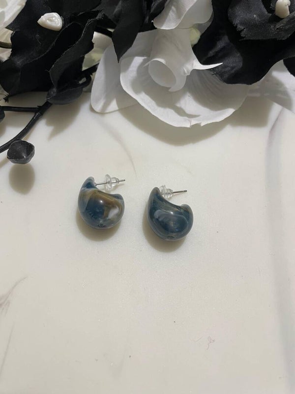 Gota Marmol Blue Acrylic Post Earrings l Golden