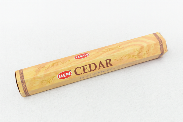 Encens bâtonnets cèdre pour la purification, l'harmonie et l'ancrage