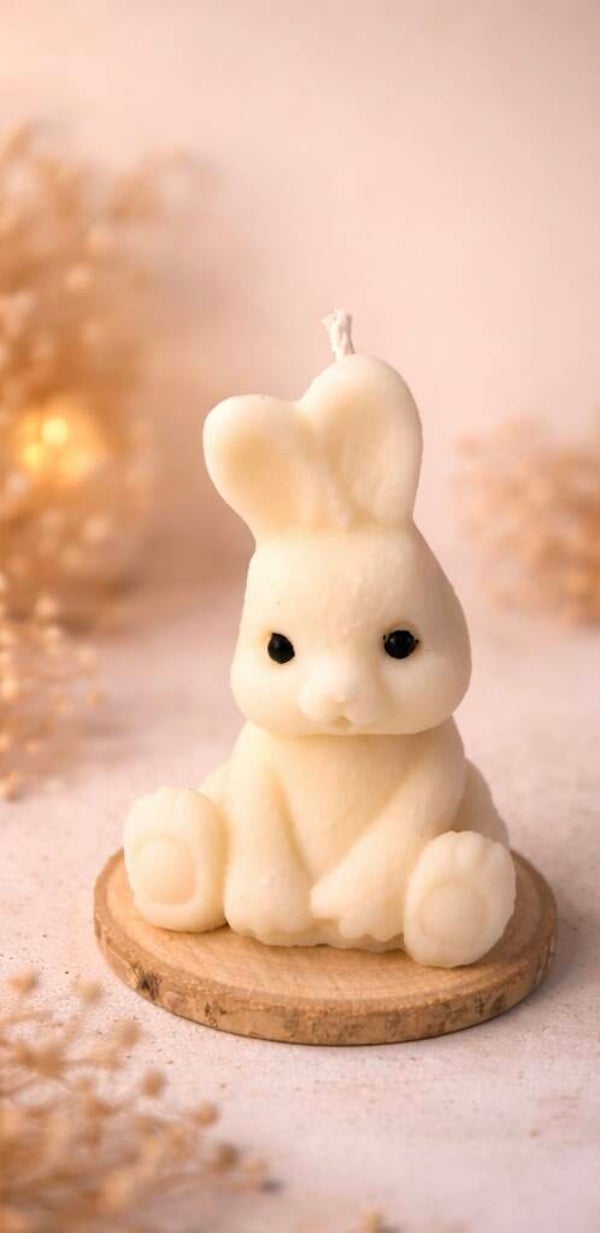 Sitzender Hase