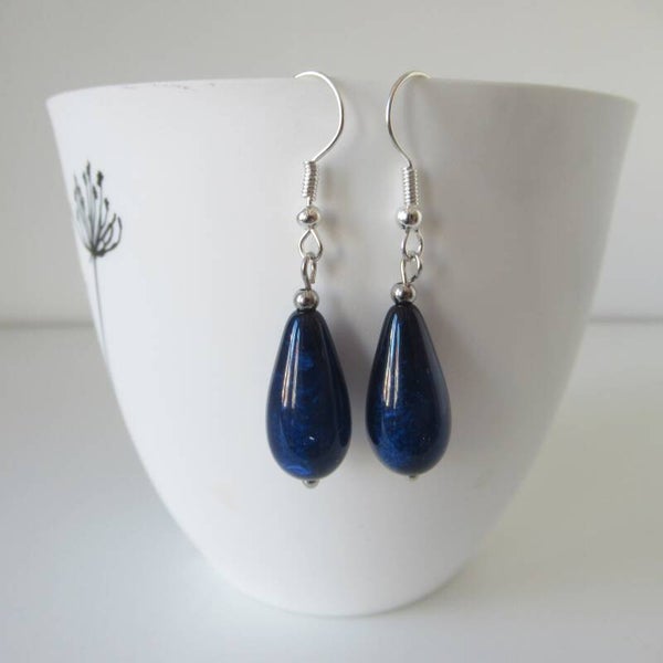 Zilverkleurige blauwe oorbellen (nr. 665)