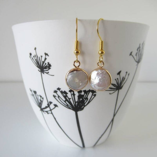 Goudkleurige parel oorbellen (nr. 671)