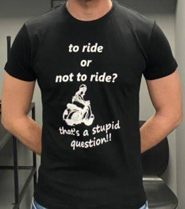 Vespa t-shirt To ride or not to ride?