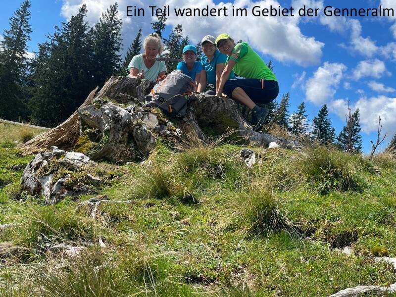03-ein-teil-wandert-im-gebiet-der-genneralm-standard-nn8gp1.jpg