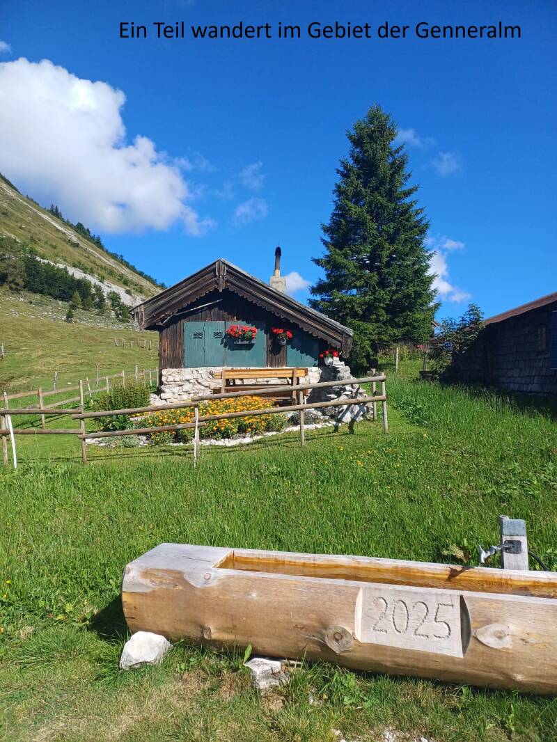 05-ein-teil-wandert-im-gebiet-der-genneralm-standard-ti84sz.jpg