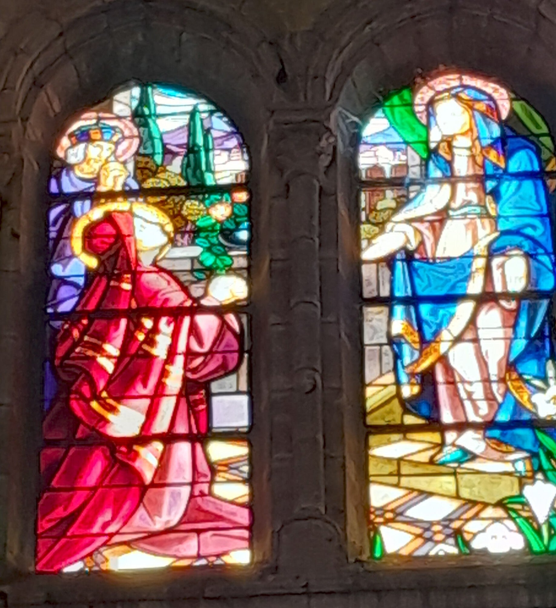 Dieu parle à mon coeur - Le Sanctuaire Notre Dame du Bout du Pont, refuge de la Mère et l'enfant - Pau - vitrail de la visitation