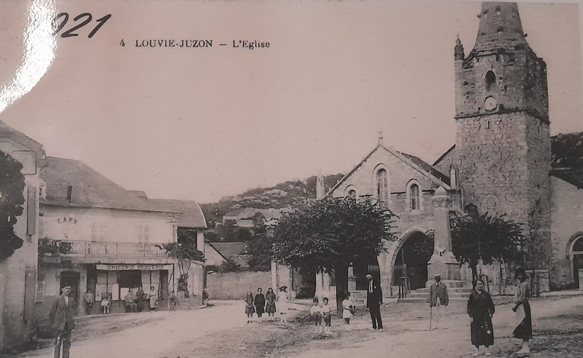 Dieu parle à mon coeur - Eglise saint martin de louvie-juzon dans les pyrénées atlantiques - Au fil du temps 