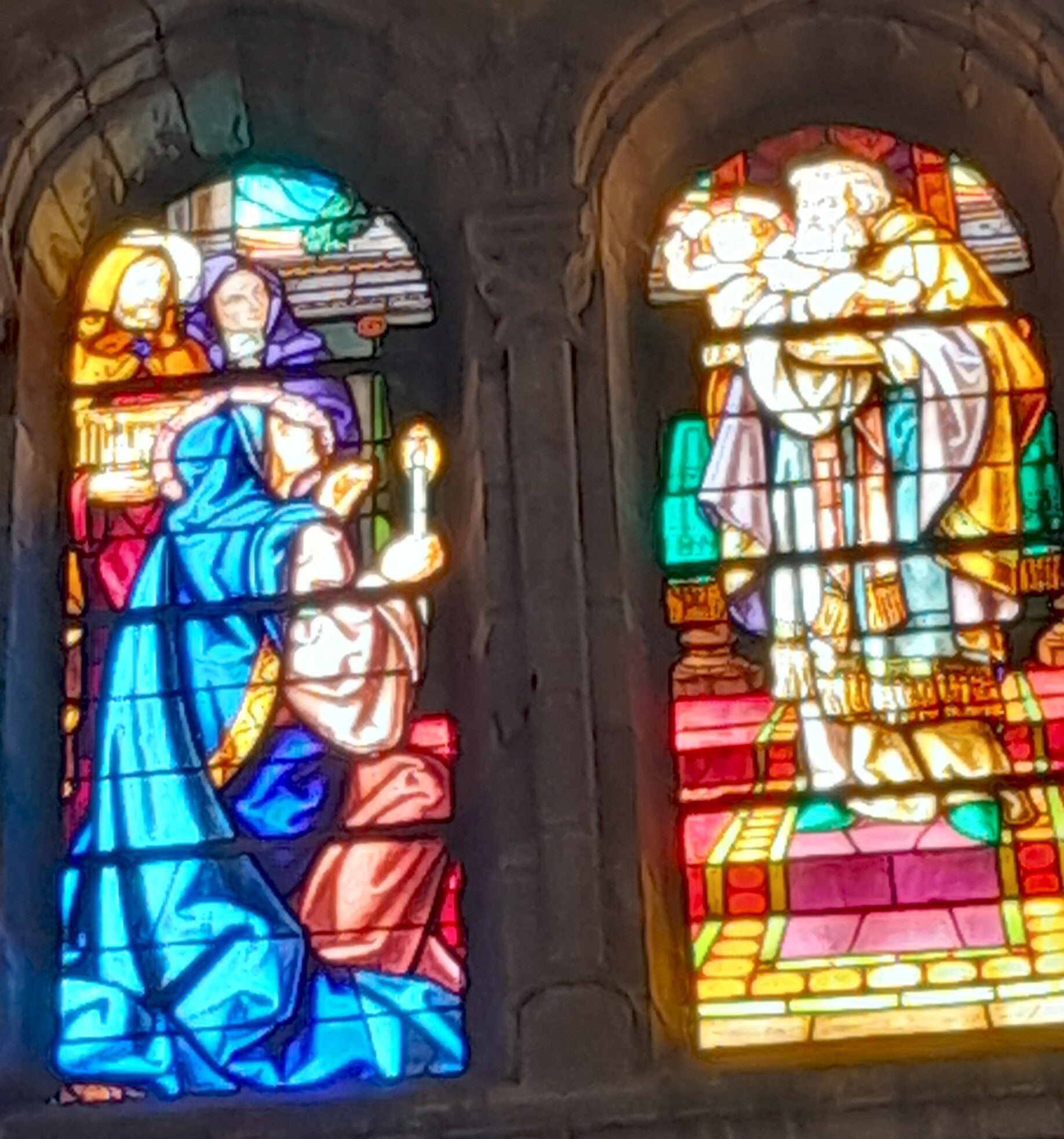 Dieu parle à mon coeur - Le Sanctuaire Notre Dame du Bout du Pont, refuge de la Mère et l'enfant - Pau - vitrail de la présentation de Jésus au Temple