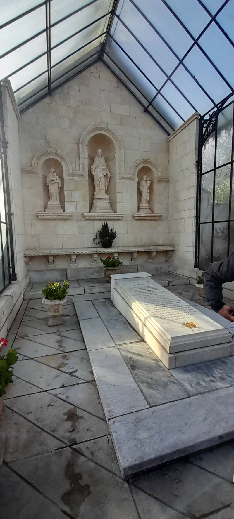 Dieu parle à mon coeur - Notre Dame du Refuge - Anglet - Tombe du Bienheureux Louis Edouard Cestac