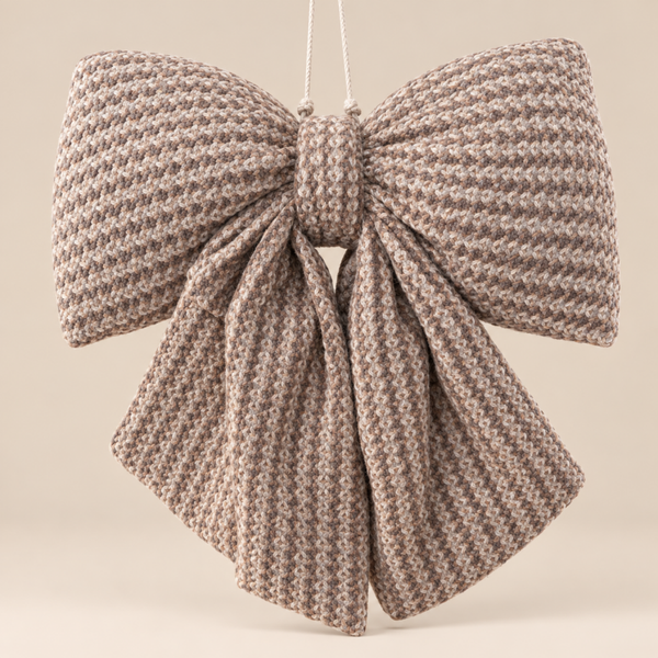 Sier Kussen Strik Met Hanger | Bruin Taupe | Verkrijgbaar in 3 maten