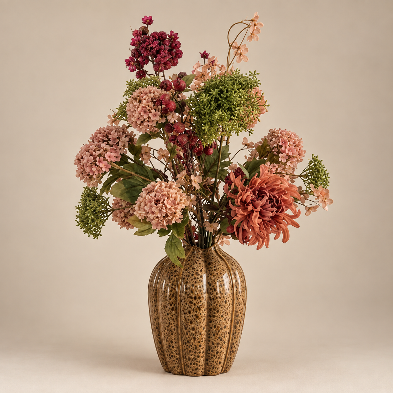 Vaas Inclusief Zijden Bloemen Boeket ‘Naturel’