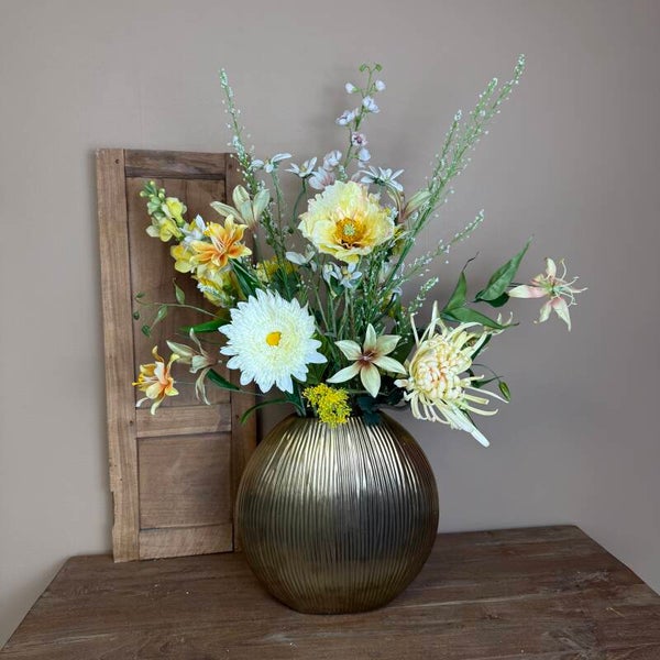 Zijden Bloemen Boeket ‘Dreamy’ Inclusief Gouden Platte Vaas