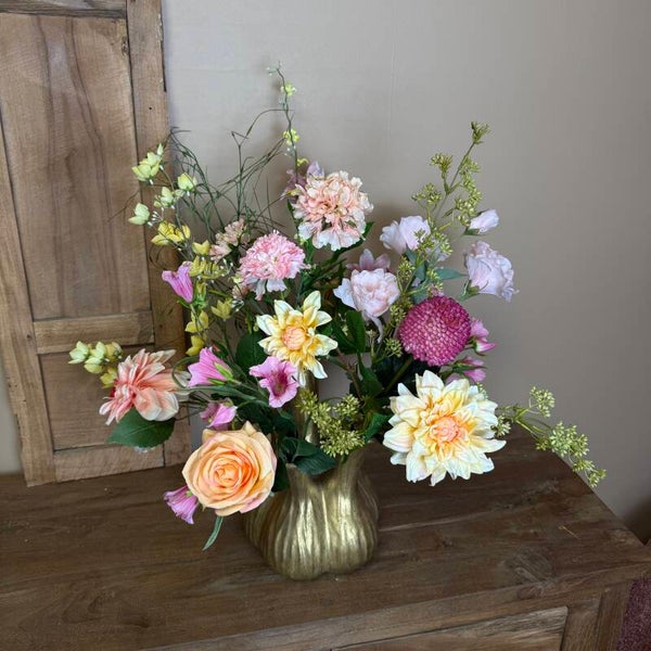 Toetervaas Met Zijden Bloemen Boeket