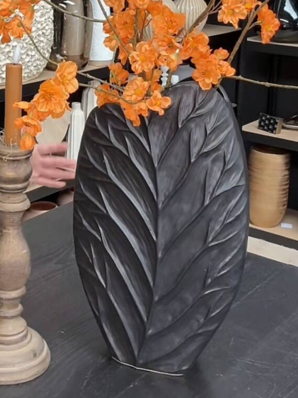 Platte Vaas ‘Leaf’ Zwart