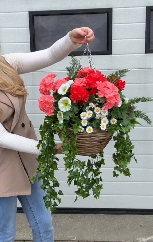 PRE ORDER Hanging Basket ‘Classis’ | UV Bloemen | Kunstbloemen Voor Buiten
