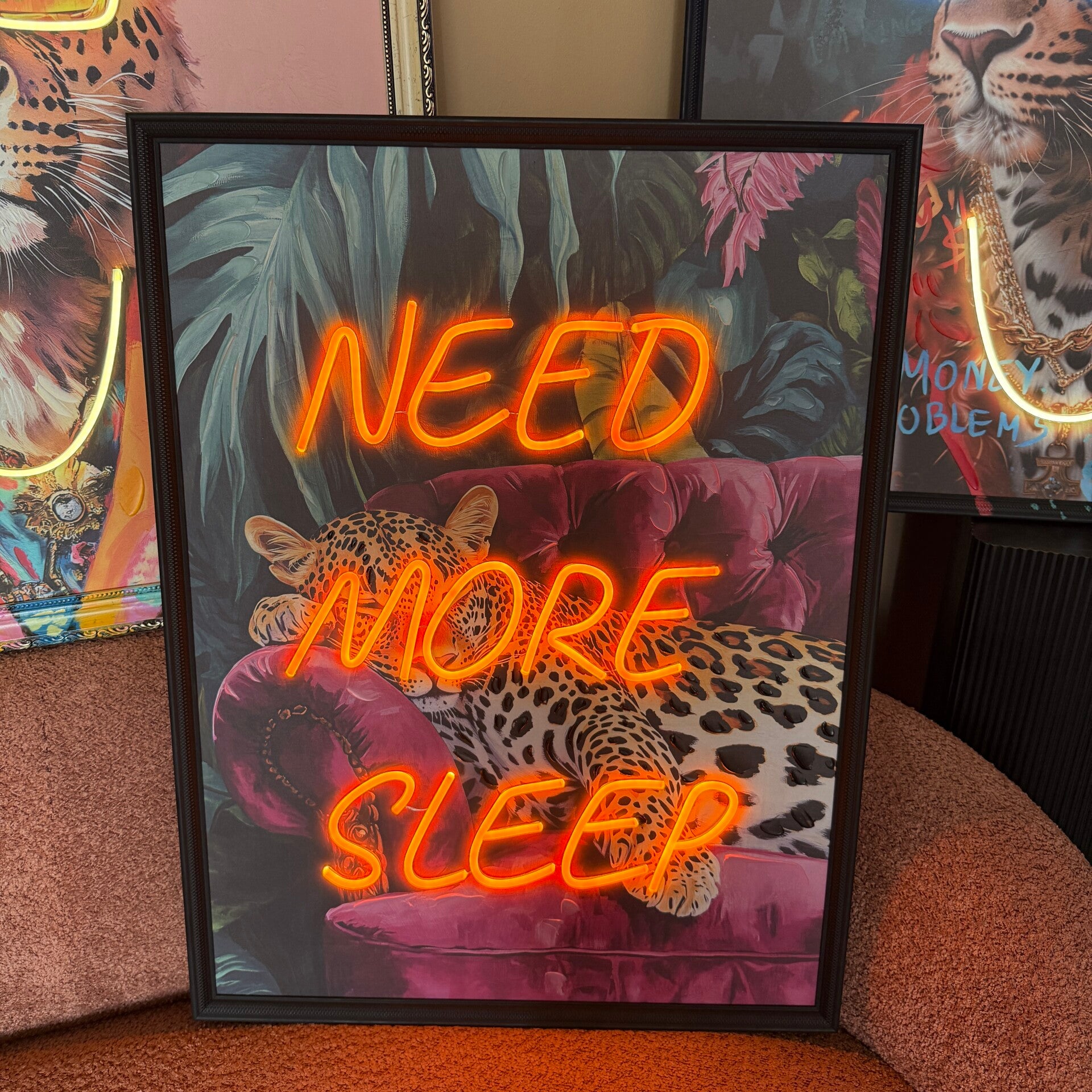 Neon LED Schilderij | Need More Sleep | 63x88x3,7cm