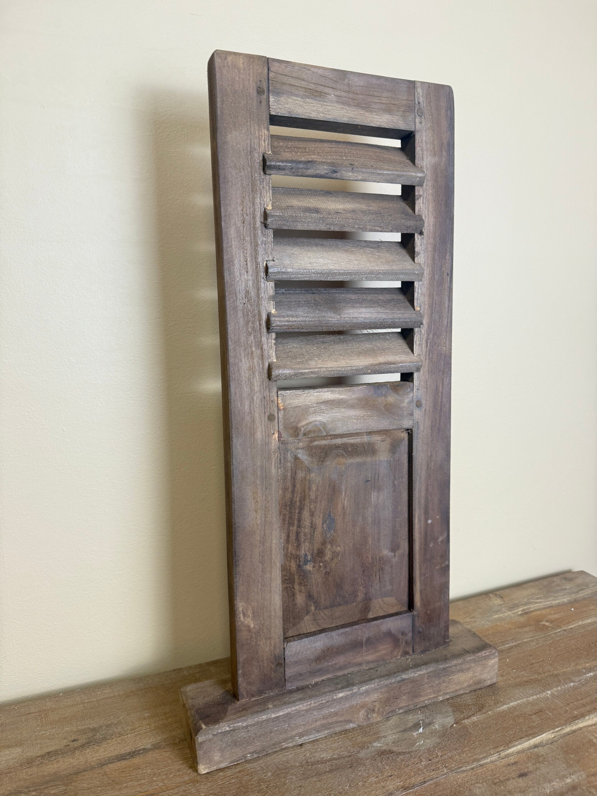 Houten Luik Op Voet | 65cm