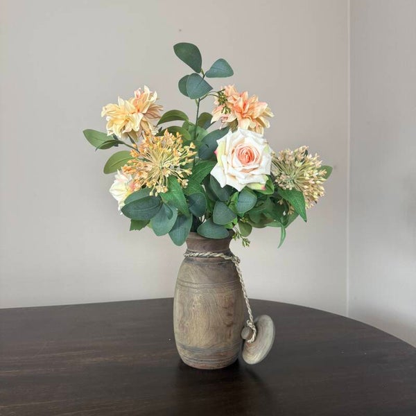 Houten Pot Inclusief Zijden Bloemen Boeket