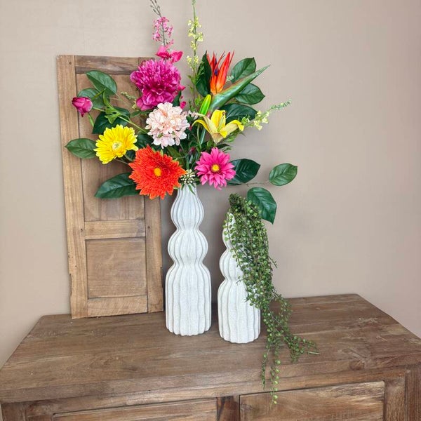 2 Vazen Inclusief Zijden Bloemen