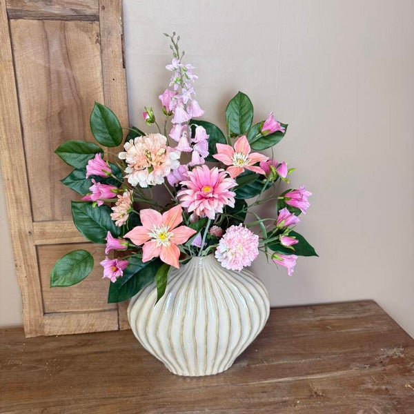 Lorito Vaas Inclusief Zijden Bloemen Boeket ‘Peachy Pink’