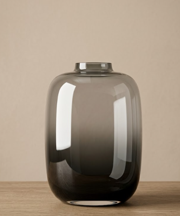 Vaas Smoke Glass ‘Artic’ | Vase The World | Verkrijgbaar in 4 maten