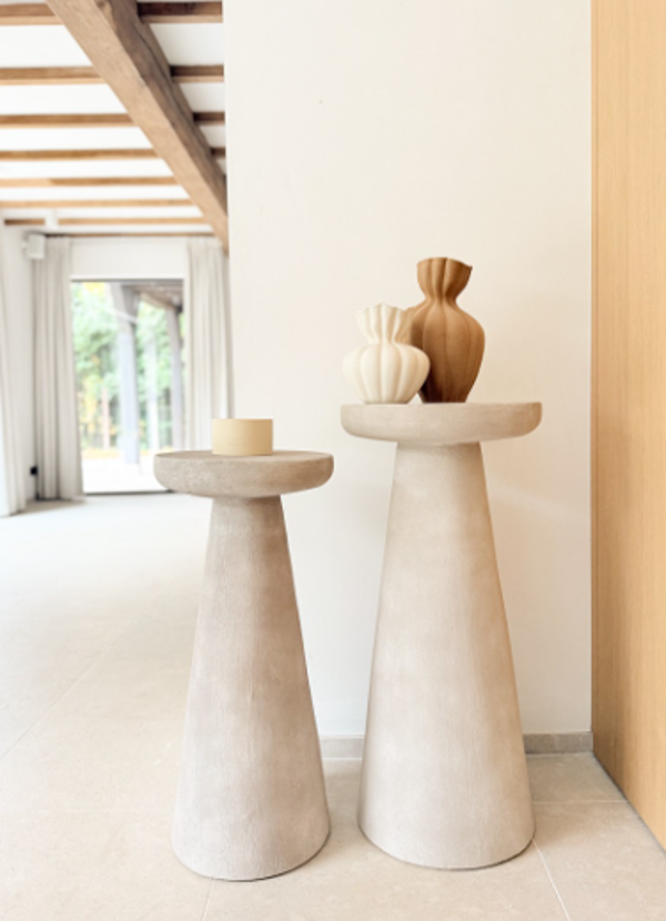Hoge Bijzettafel | Micro Cement | beige | Verkrijgbaar in 2 maten