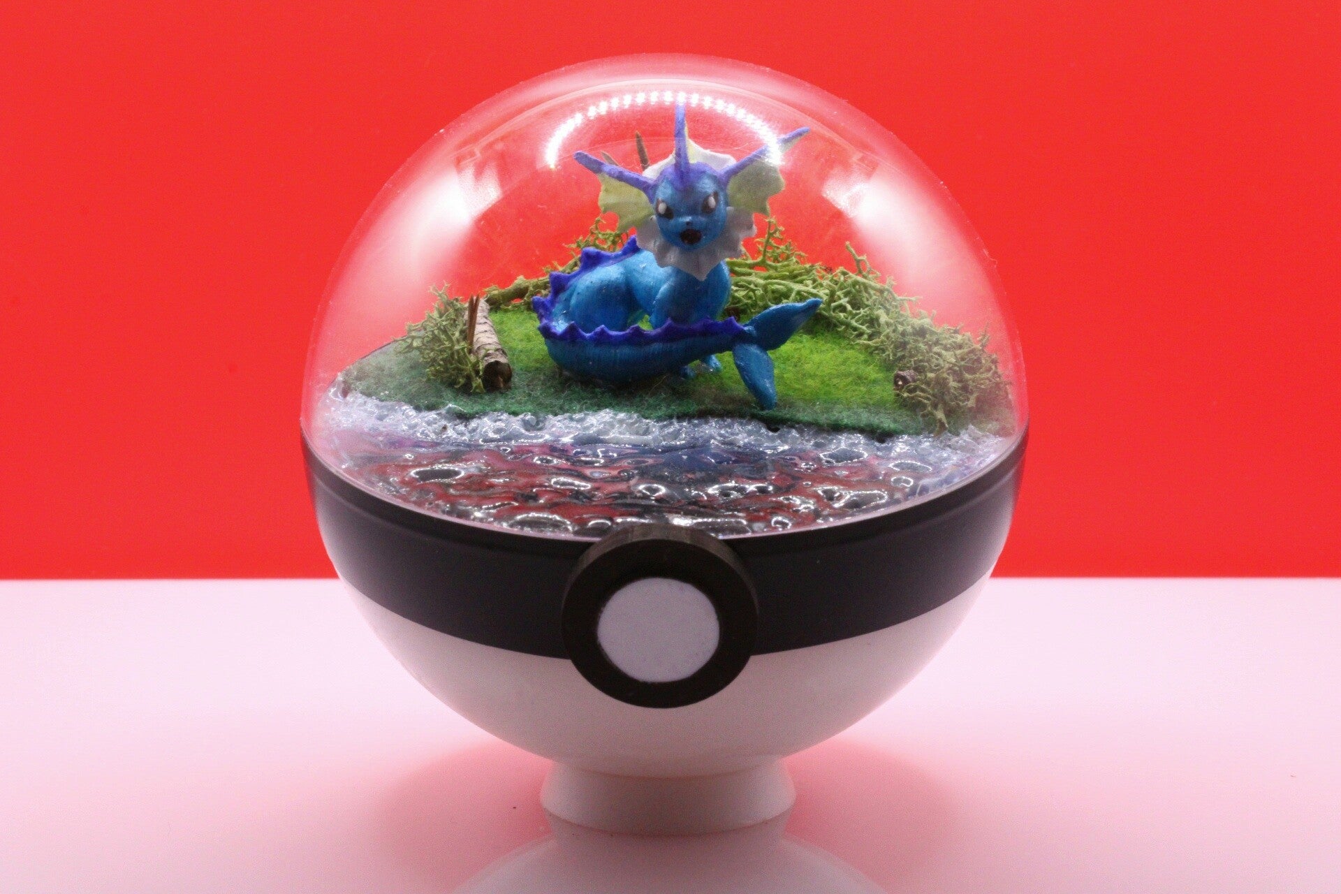 Pokéball d’Aqua – L’élégance des flots