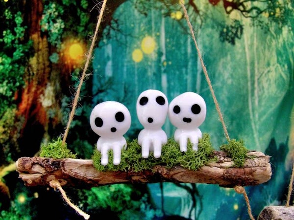 Diorama Kodama suspendus / Figurines à suspendre, décoration naturelle
