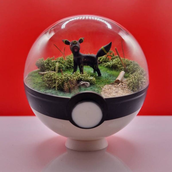 Pokéball - Le Veilleur Lunaire
