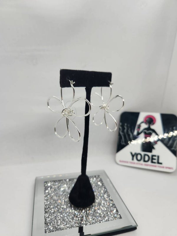 She Wired-EarGlaM