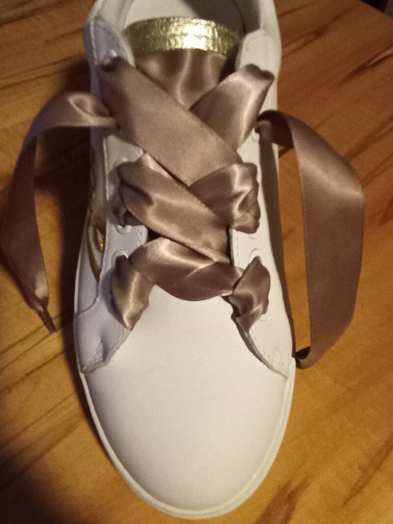 Geometrische Schnürung Foto