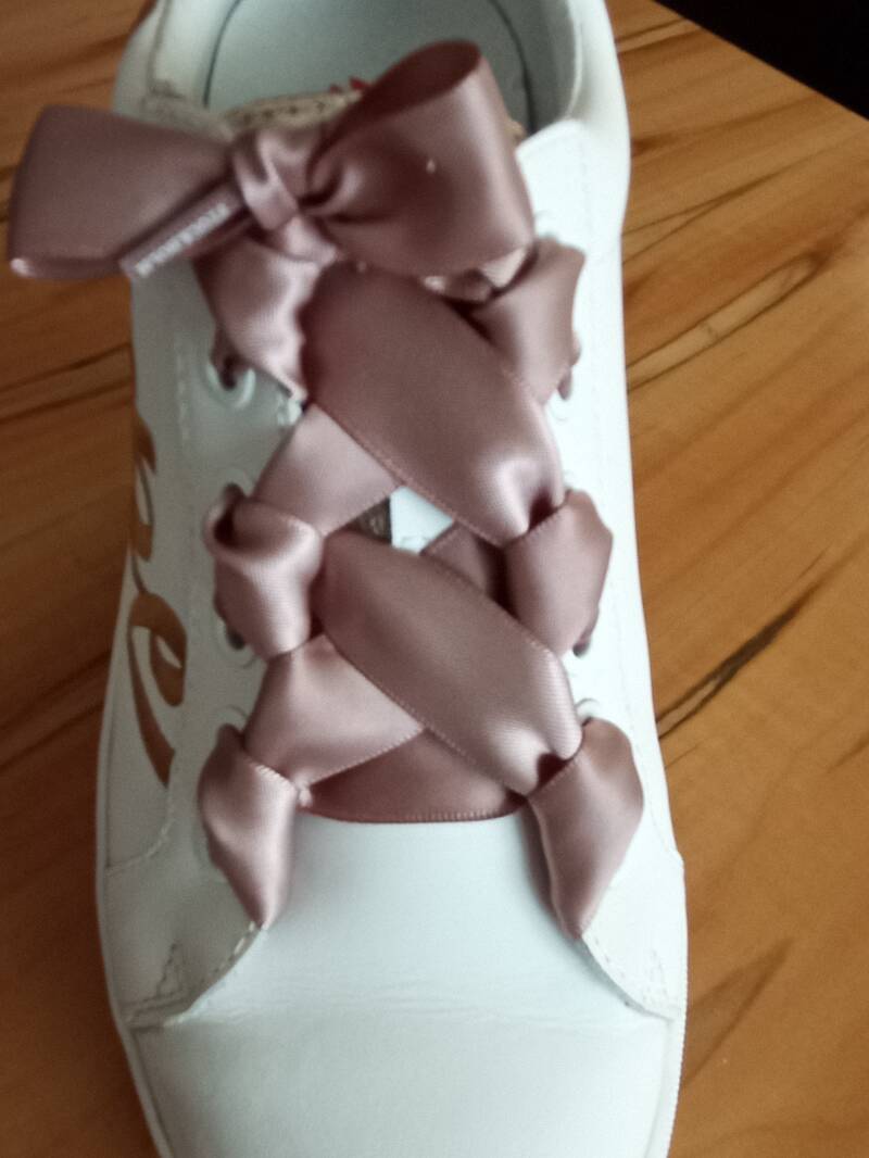 ZciZack Schnürung Foto