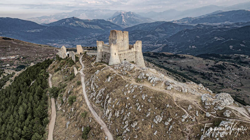 13rocca-calascio-standard-gxq45z.jpg