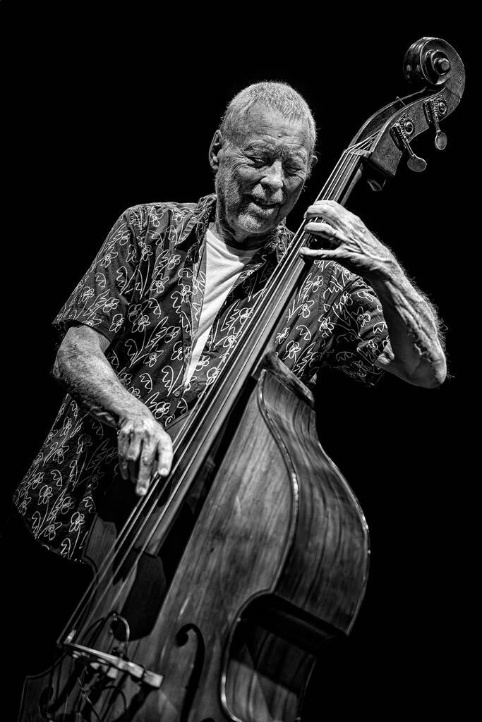 1dave-holland-standard-2jkrnj.jpg