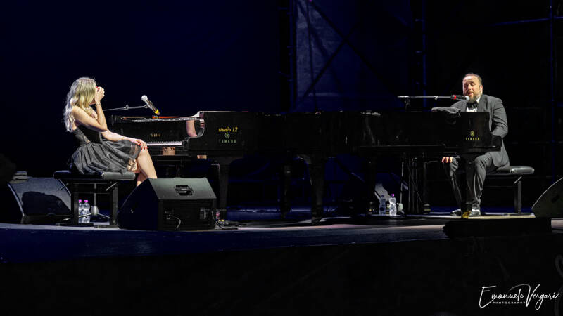 1raphael-gualazzi-francesca-tandoi-standard.jpg