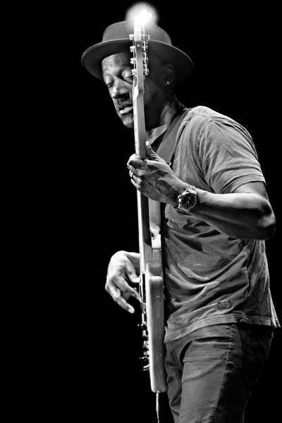 marcusmiller05.jpg