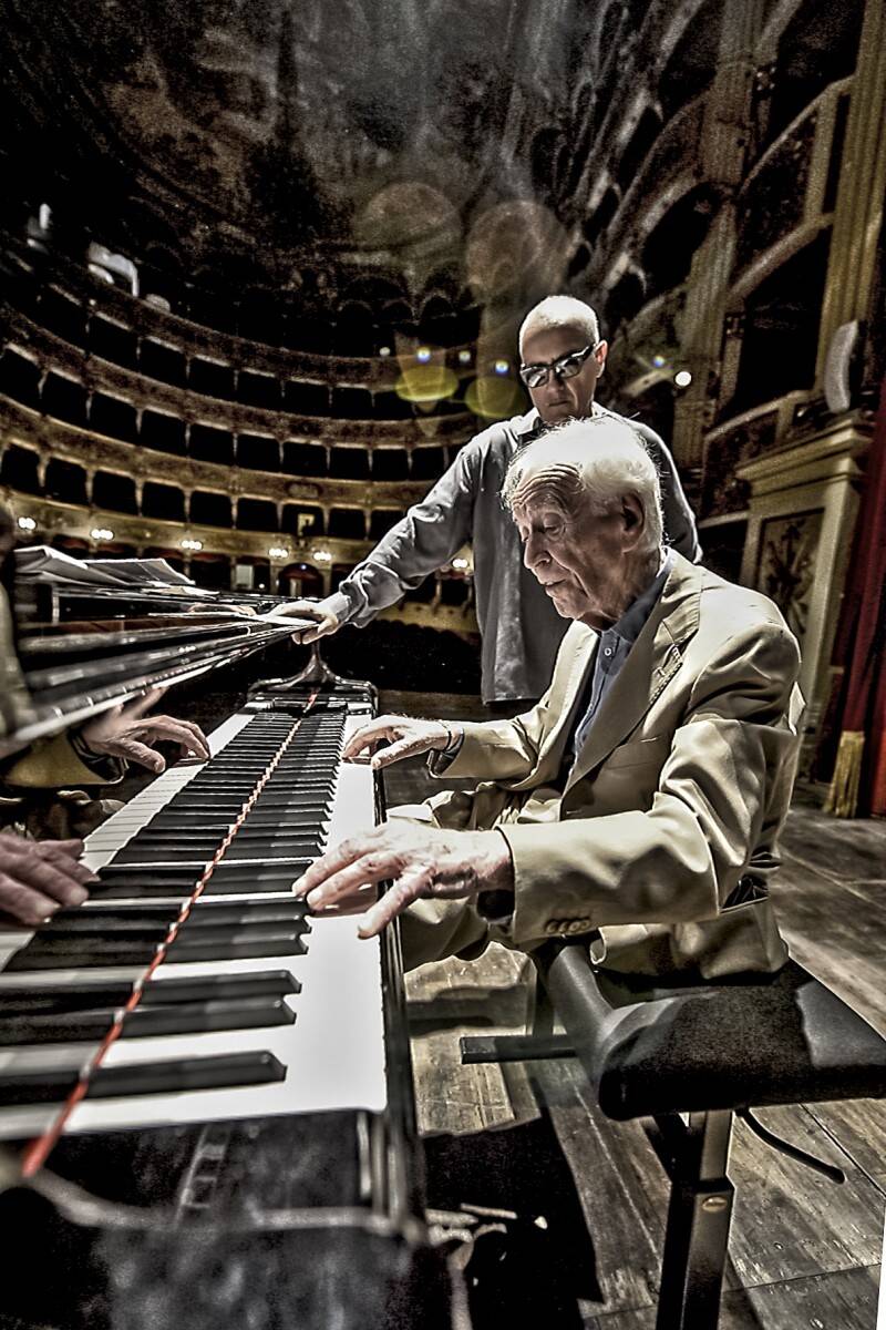 renato-sellani09-copia.jpg