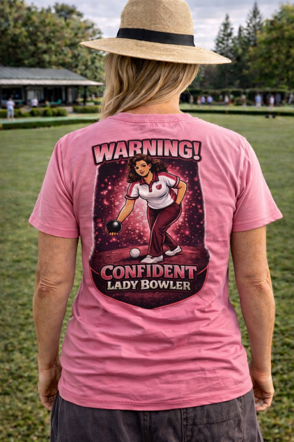 Warning Confident Lady Bowler - T-Shirt