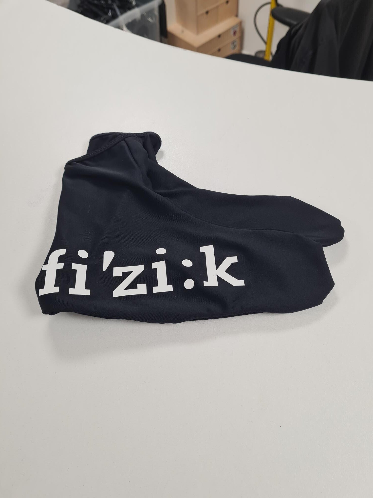 Sale Fizik schoenhoesjes maat M