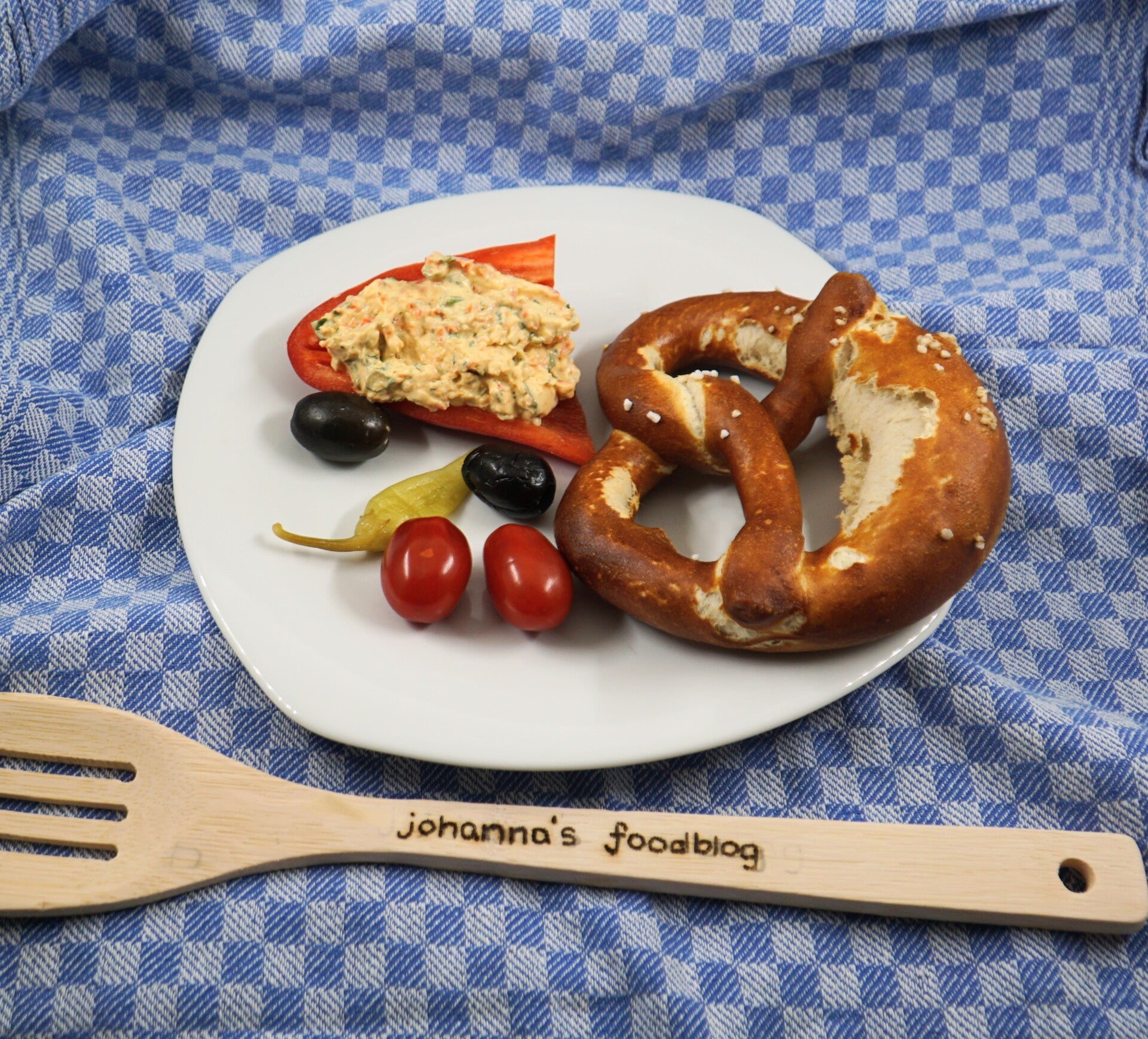 Antipasti Aufstrich / Aufstriche herzhaft / Rezepte | Johannas Foodblog Antipasti Aufstrich / Aufstriche herzhaft / Rezepte | Johannas Foodblog