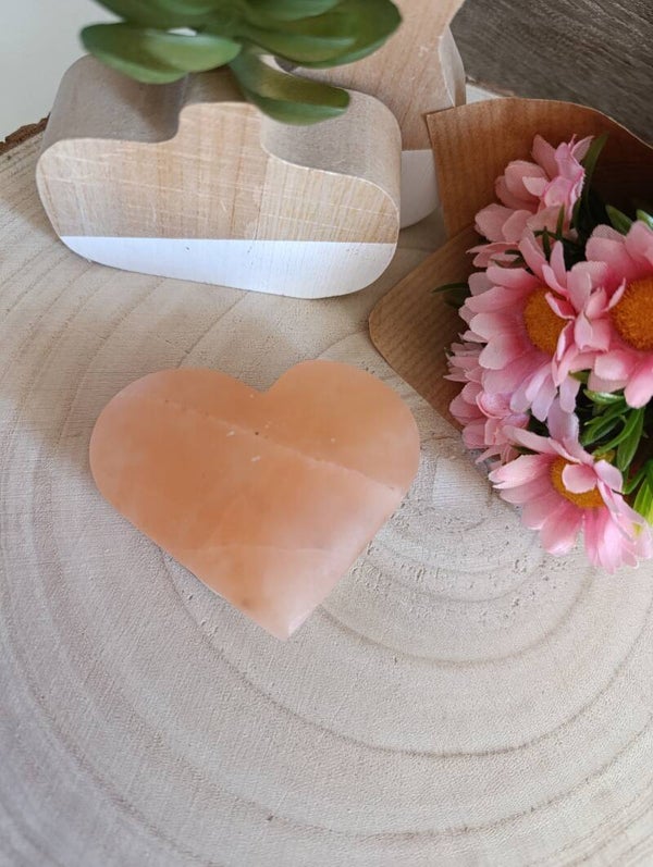 Coeur en sélénite orange 6 cm