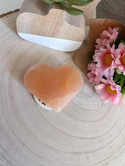 Coeur en sélénite orange 6cm